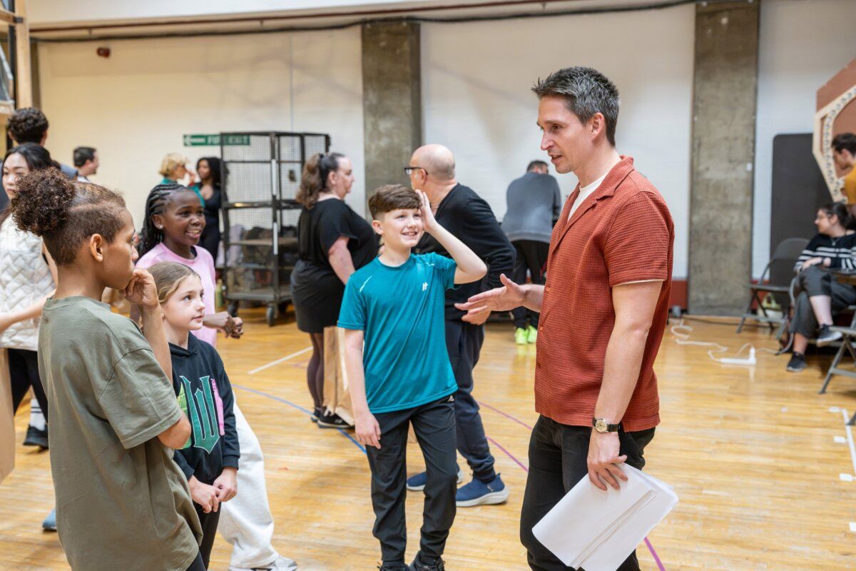 Photos: DR. SEUSS'S HOW THE GRINCH STOLE CHRISTMAS! THE MUSICAL In Rehearsal at Leeds Playhouse — photo 13 of 22