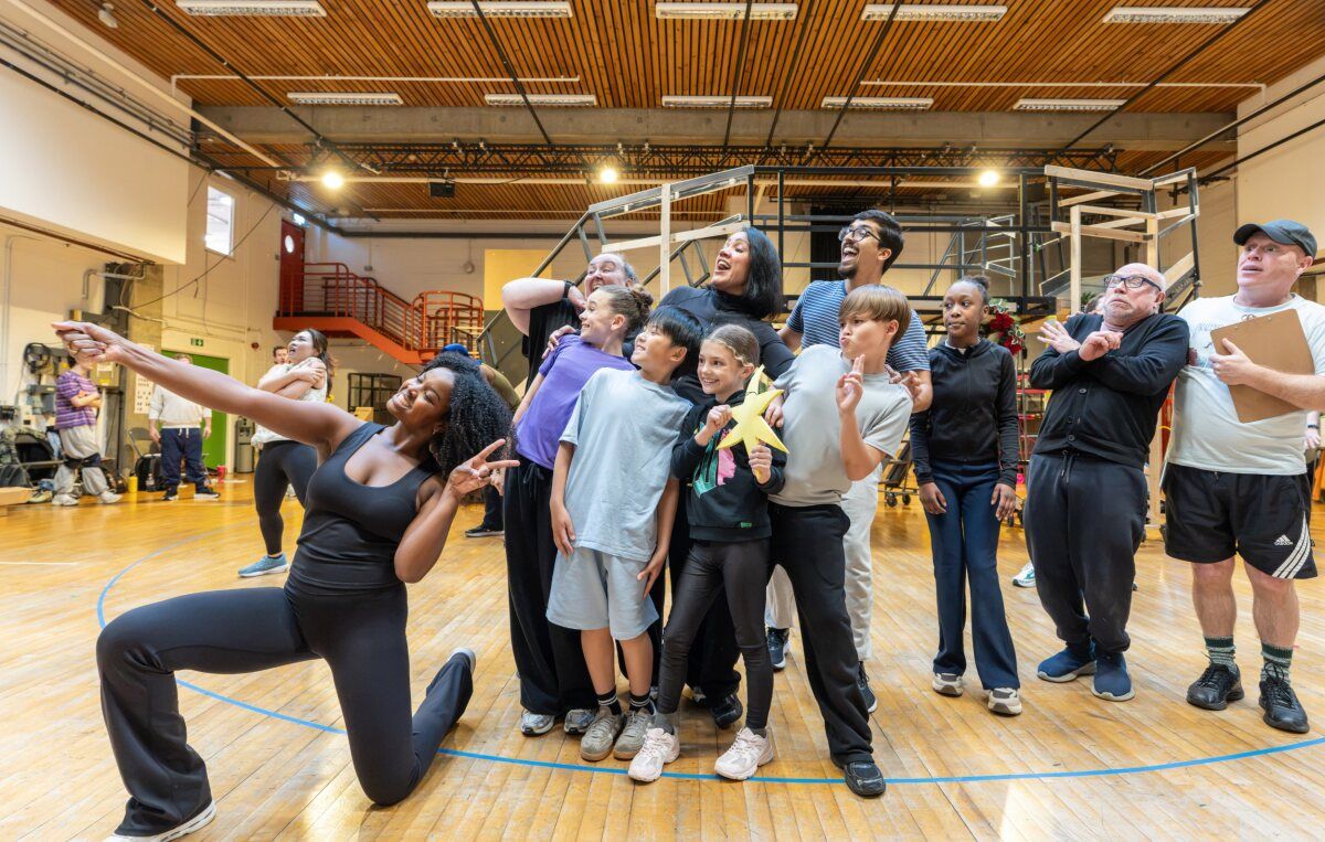 Photos: DR. SEUSS'S HOW THE GRINCH STOLE CHRISTMAS! THE MUSICAL In Rehearsal at Leeds Playhouse — photo 18 of 22