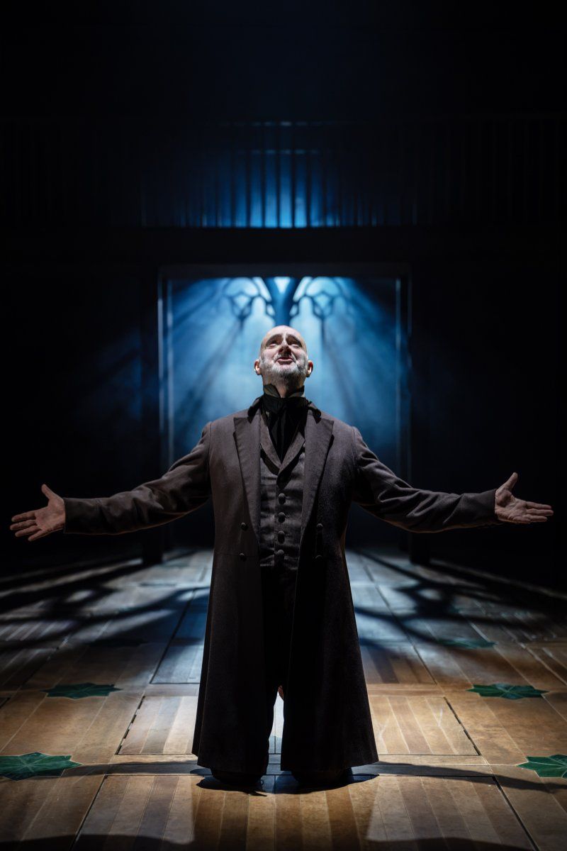 Review: MIDDLEMARCH PARTS 1 & 2, Swan Theatre Image