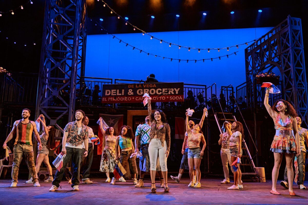 Photos: Head Back to the Barrio for a First Look at IN THE HEIGHTS — photo 14 of 16
