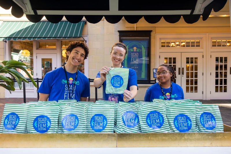 Photos: Carrie Coon, John Cho, Billie Piper, Emmy Rossum Honored at SCAD Savannah Film Fest — photo 26 of 38