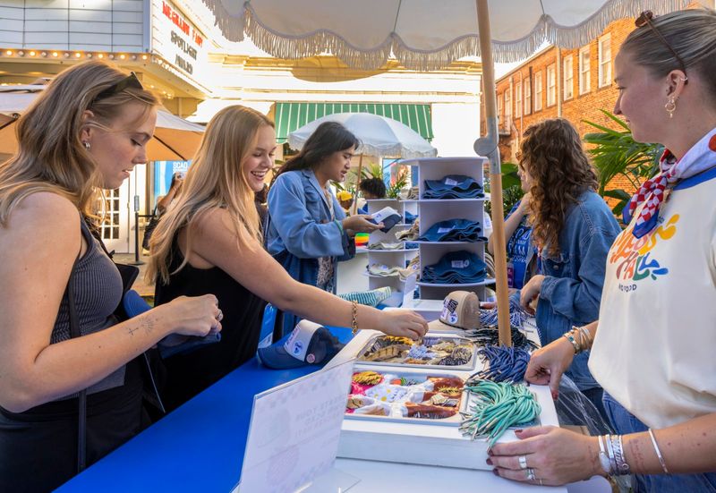Photos: Carrie Coon, John Cho, Billie Piper, Emmy Rossum Honored at SCAD Savannah Film Fest — photo 27 of 38