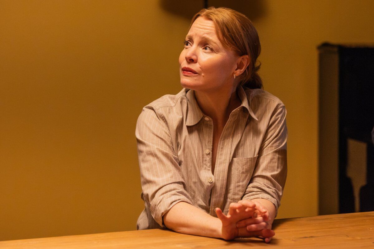 Photos: Lauren Ambrose, Tom Riley and More in THE UNBELIEVERS — photo 1 of 13
