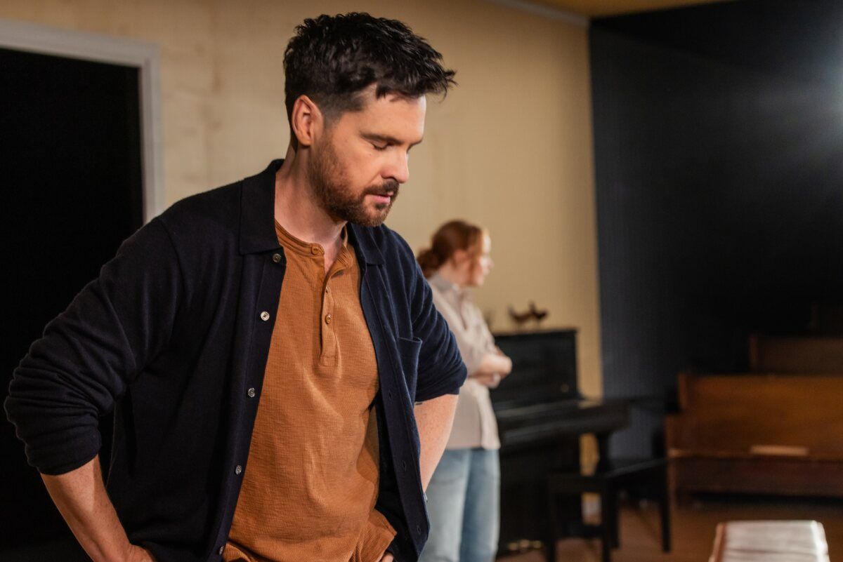 Photos: Lauren Ambrose, Tom Riley and More in THE UNBELIEVERS — photo 3 of 13