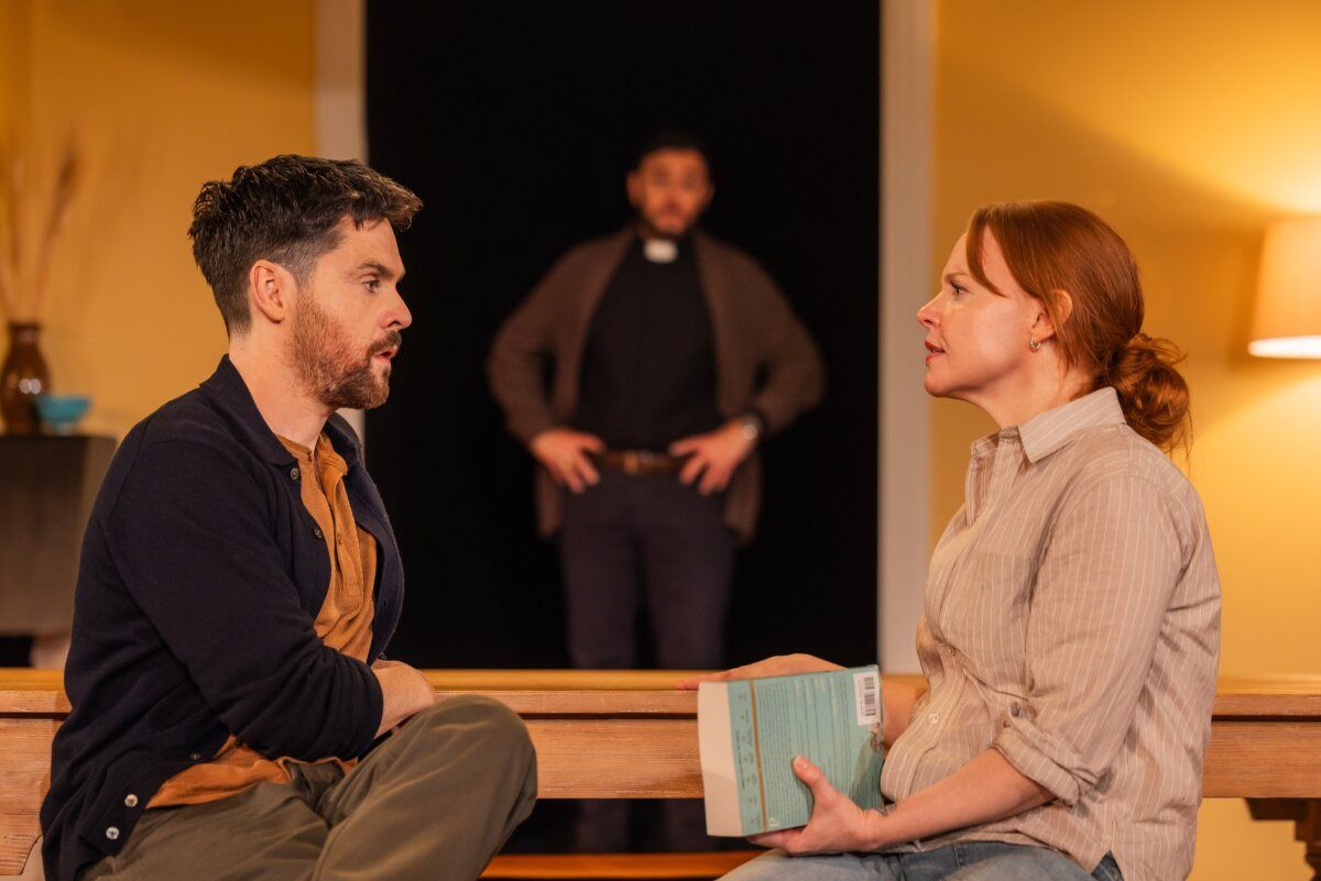 Photos: Lauren Ambrose, Tom Riley and More in THE UNBELIEVERS — photo 5 of 13