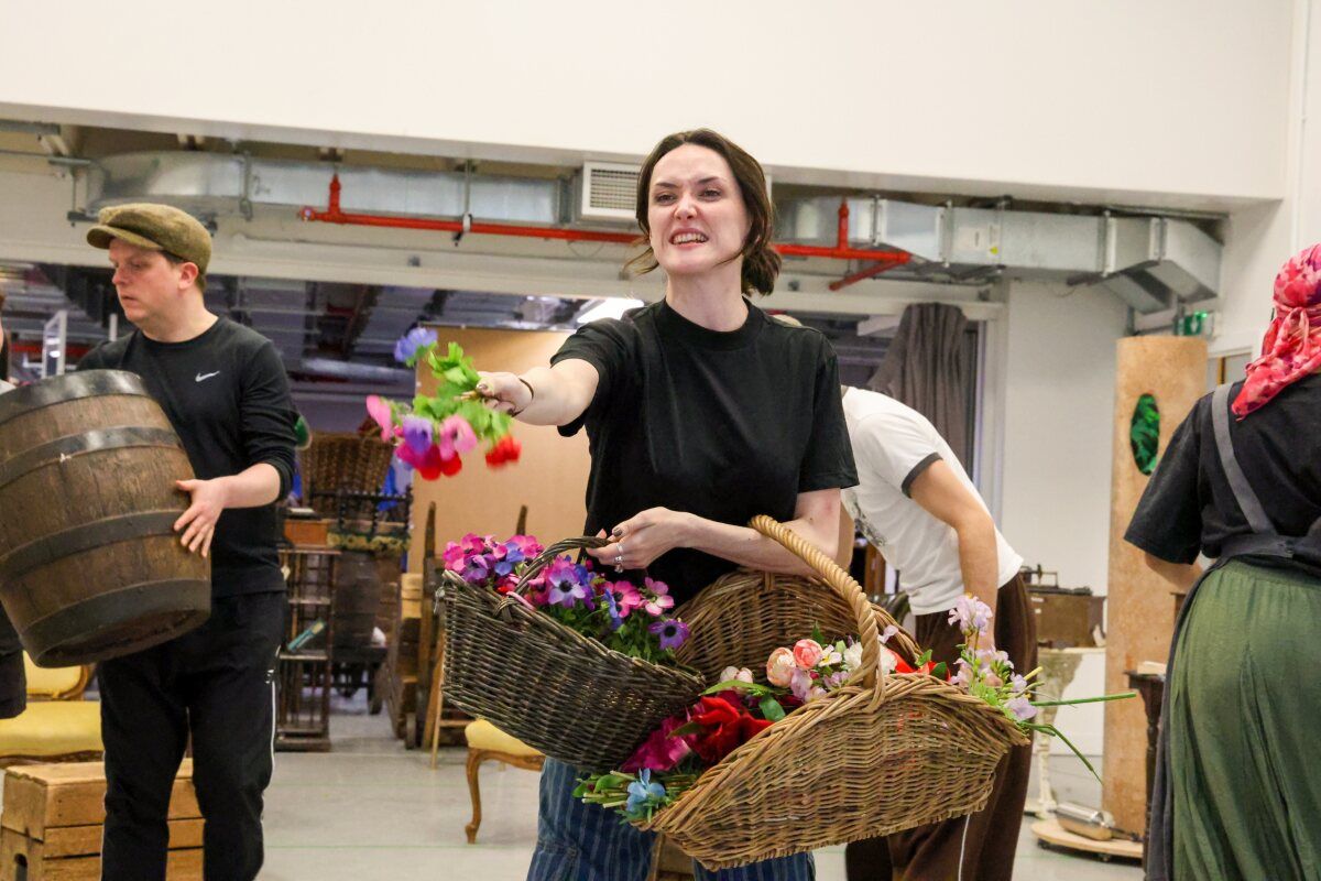Photos: Alan Cumming and More in Rehearsal For MY FAIR LADY at Pitlochry Festival Theatre — photo 3 of 9