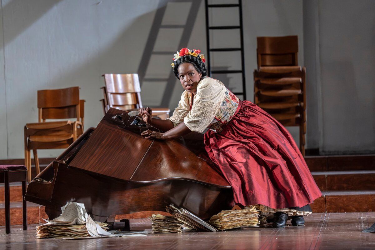 Photos: English National Opera Performs TOSCA at the London Coliseum — photo 26 of 27