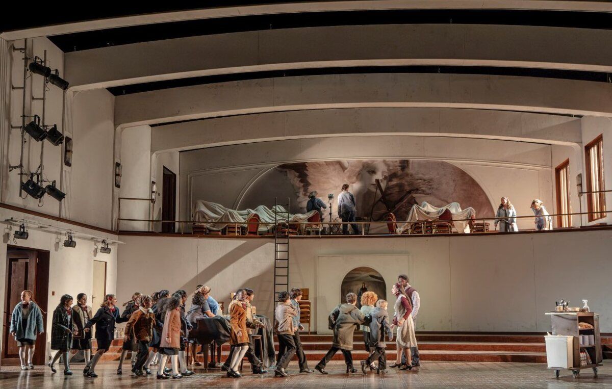 Photos: English National Opera Performs TOSCA at the London Coliseum — photo 5 of 27