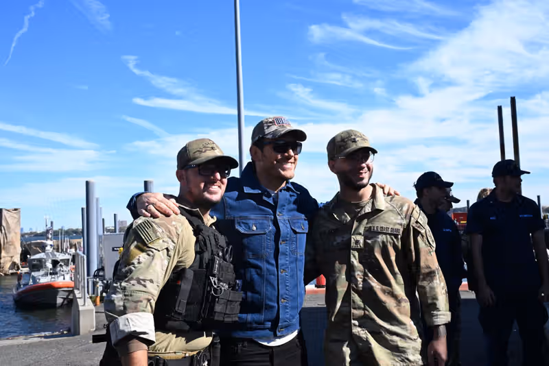 Photos: TERMINAL LIST Cast Visits USO and US Coast Guard in New York — photo 3 of 6