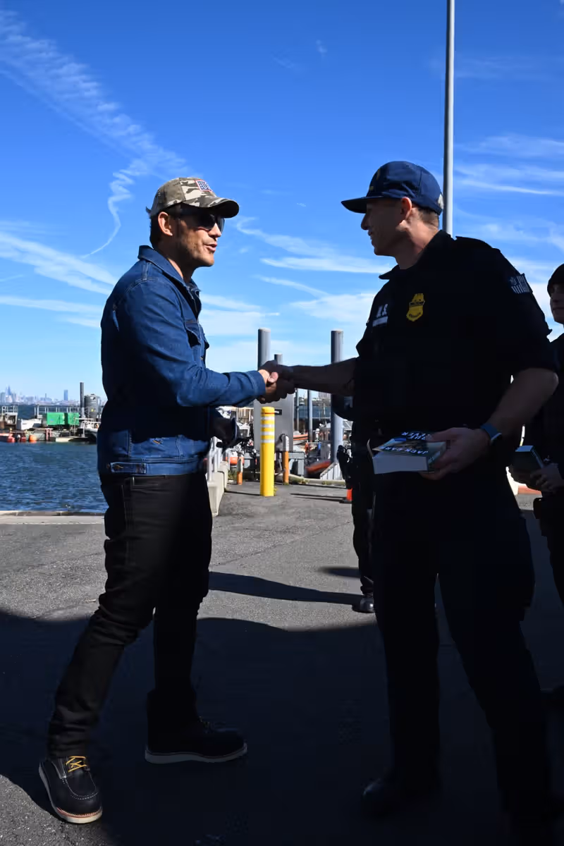 Photos: TERMINAL LIST Cast Visits USO and US Coast Guard in New York — photo 4 of 6
