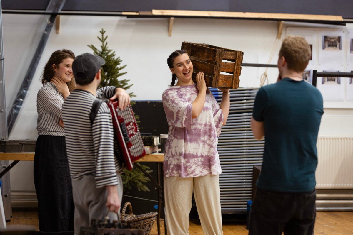 Photos: Inside Rehearsals for A CHRISTMAS CAROL at The Royal Lyceum Theatre Edinburgh — photo 5 of 28