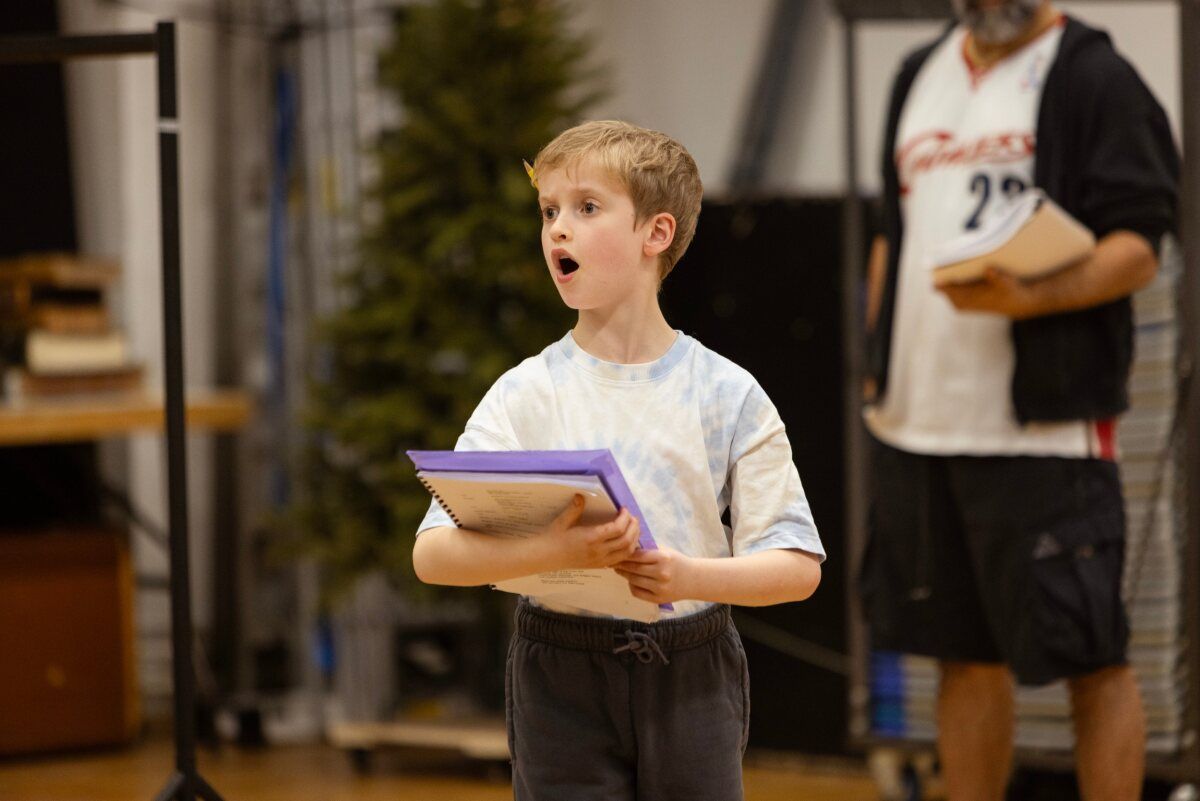 Photos: Inside Rehearsals for A CHRISTMAS CAROL at The Royal Lyceum Theatre Edinburgh — photo 11 of 28