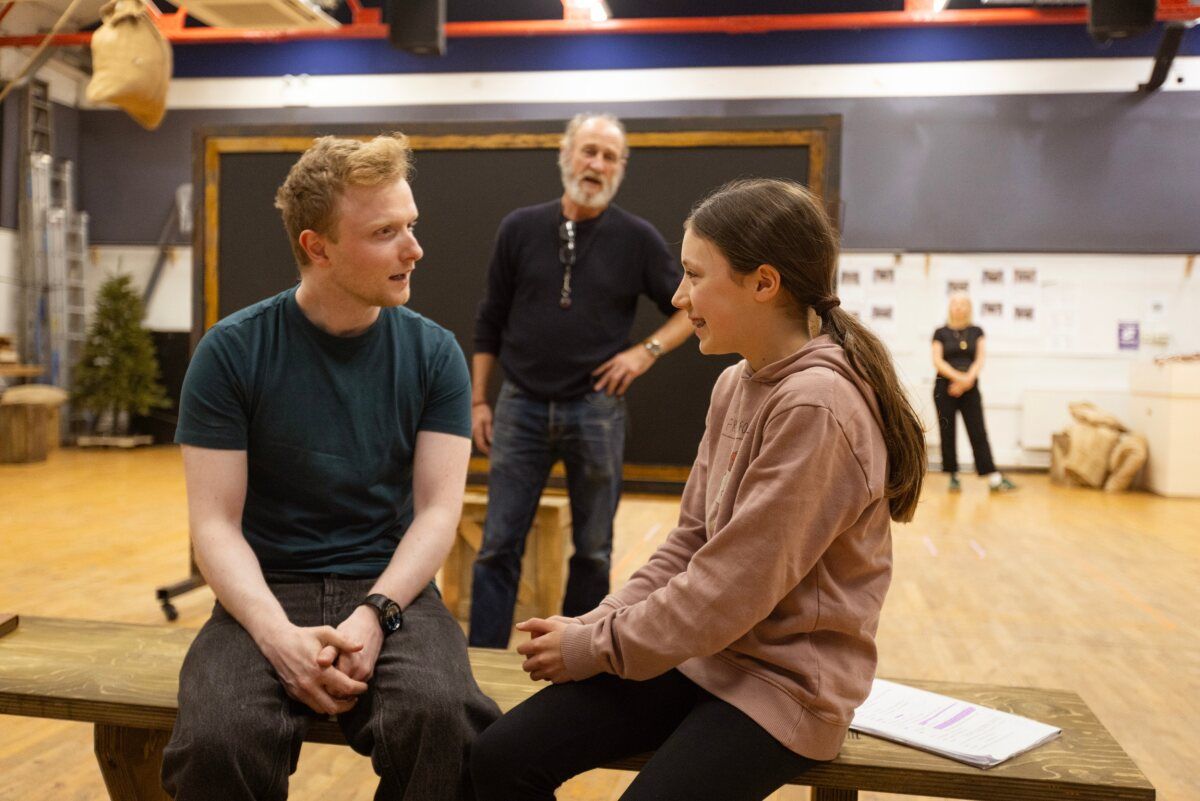 Photos: Inside Rehearsals for A CHRISTMAS CAROL at The Royal Lyceum Theatre Edinburgh — photo 19 of 28