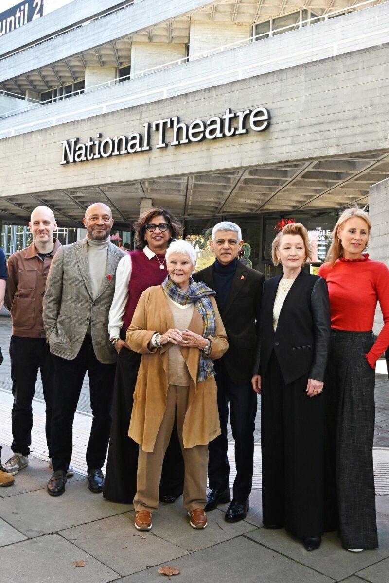 Photos: Judi Dench, Lesley Manville and More Unveil National Theatre Installation — photo 3 of 10