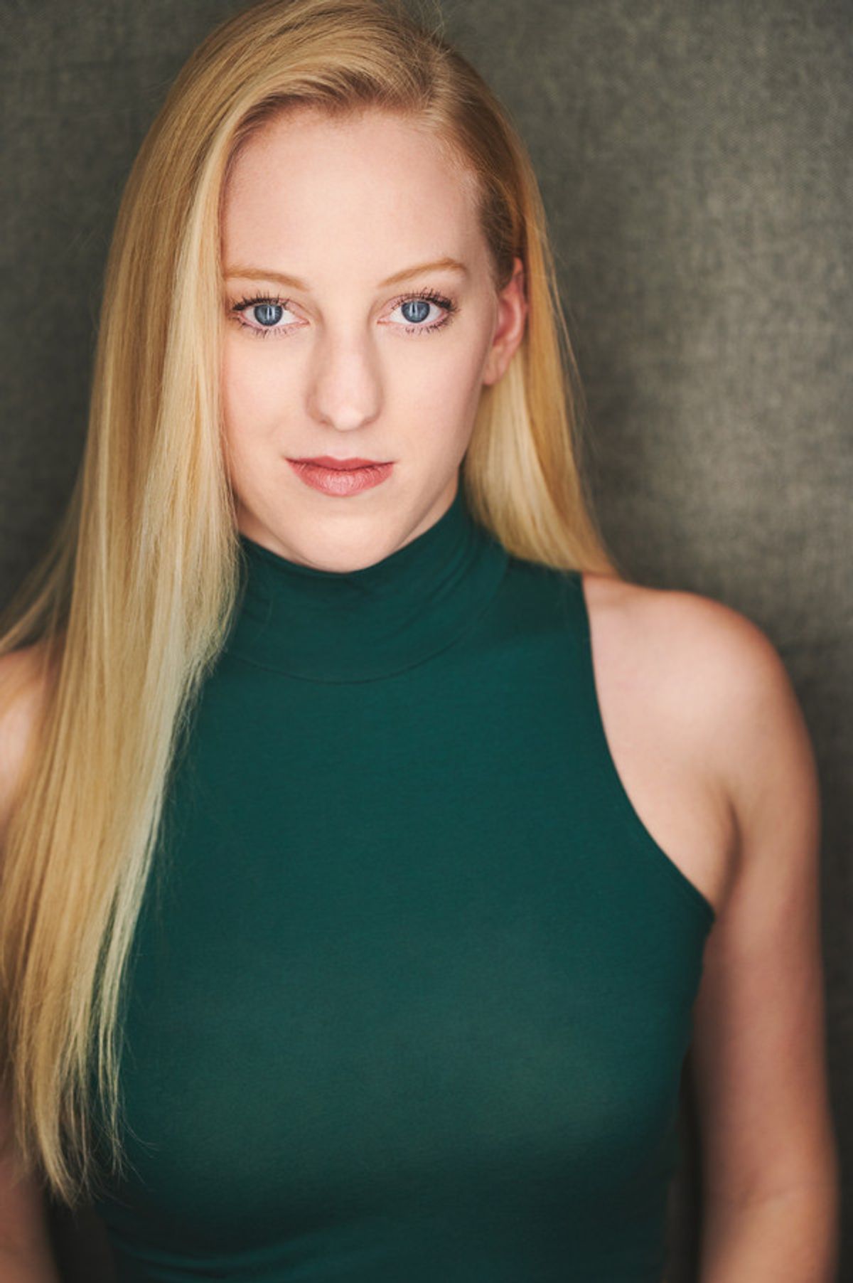 Jessica L Becker Headshot