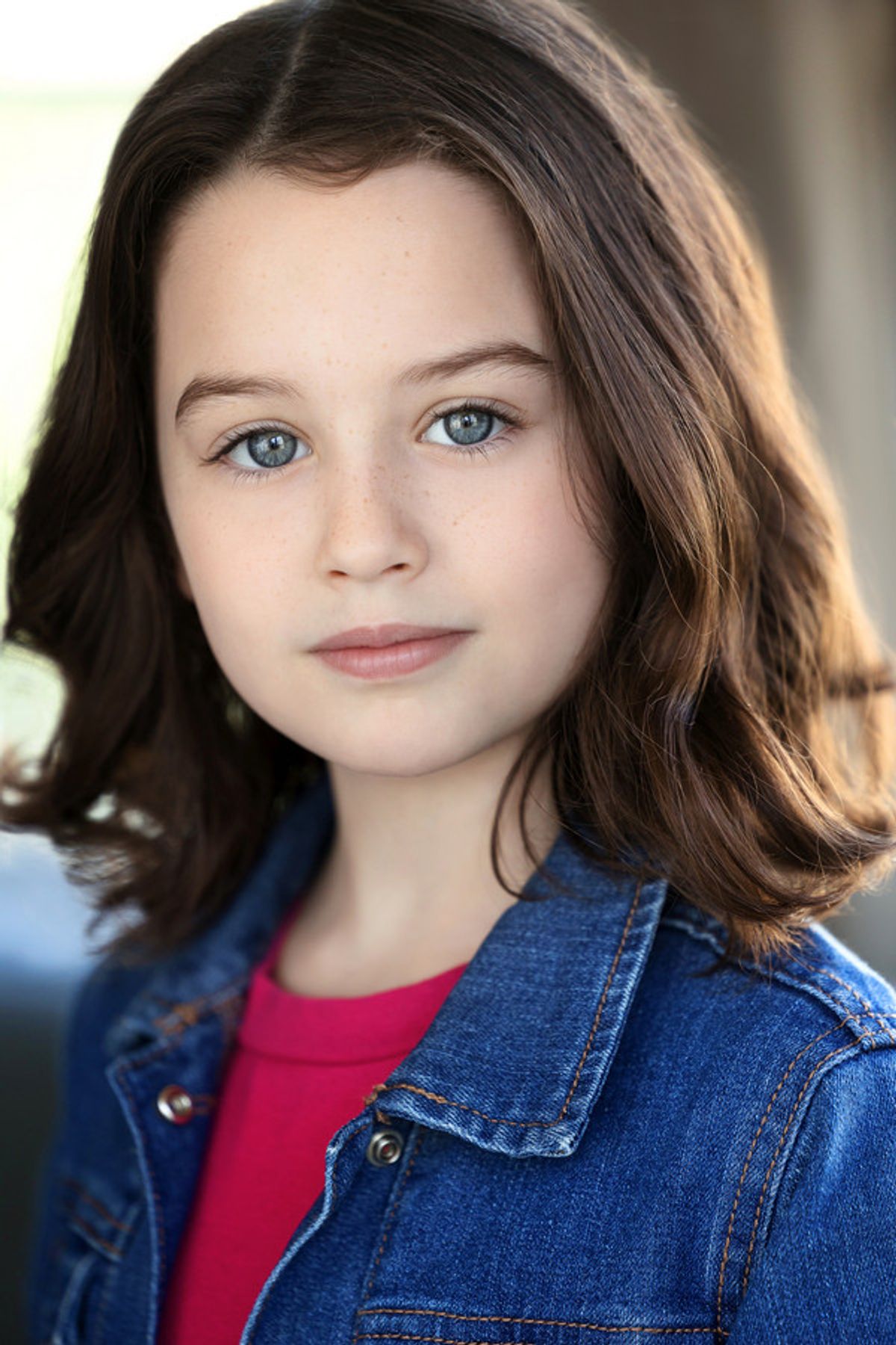 Romy Fay  Headshot