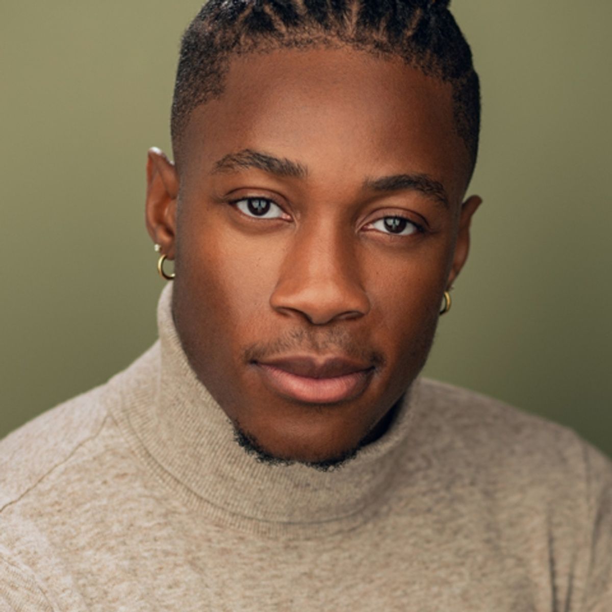 Michael Olaribigbe Headshot