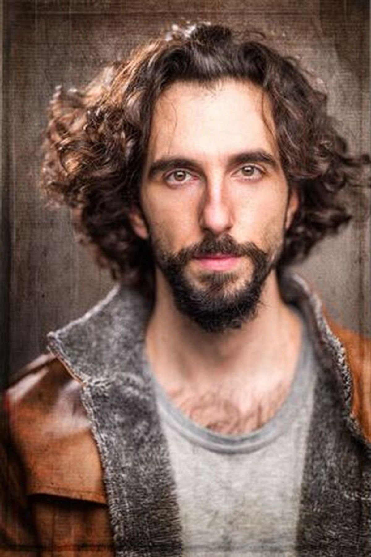 Perri Yaniv Headshot