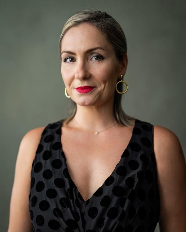 Laura Hooper Photo