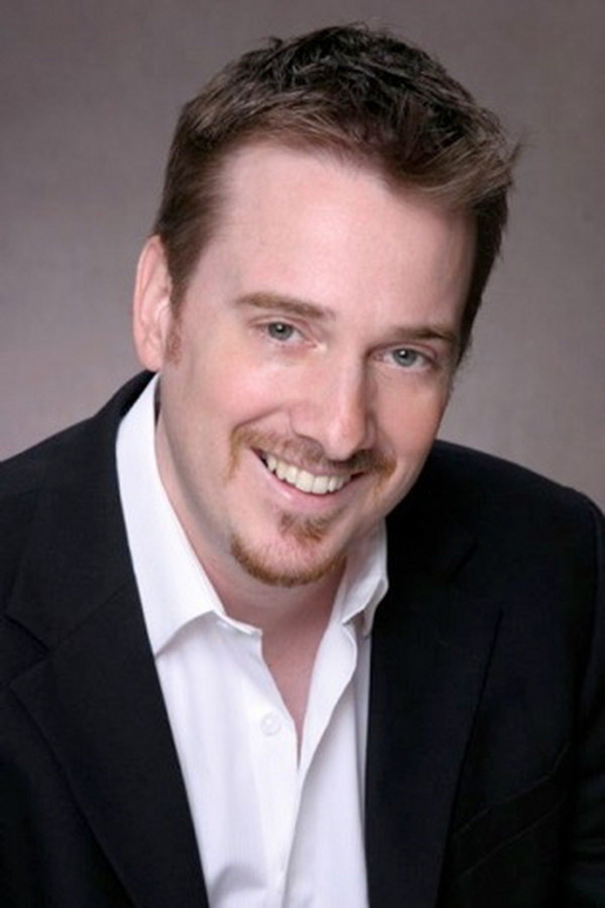 Kevin Grace Headshot