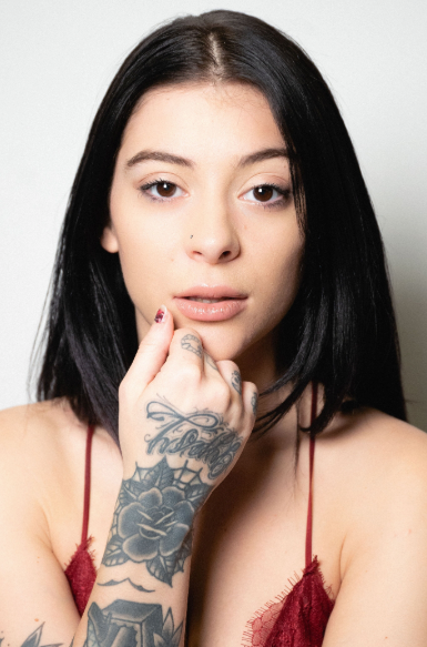 LEXXE  Photo