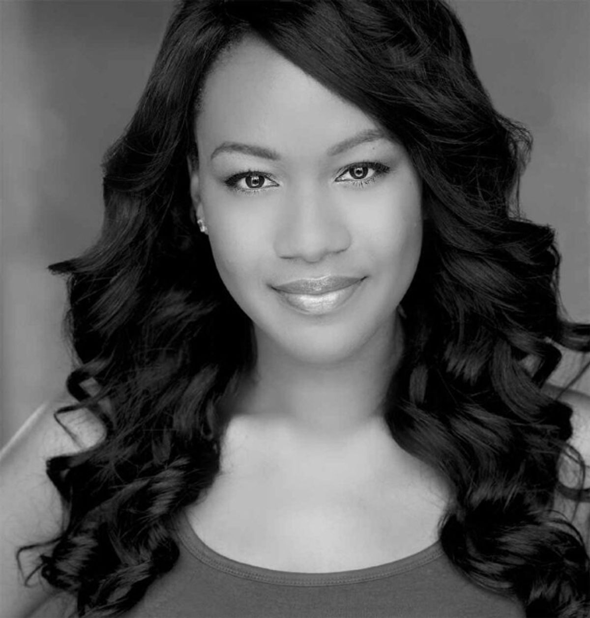 Nicole Athill Headshot