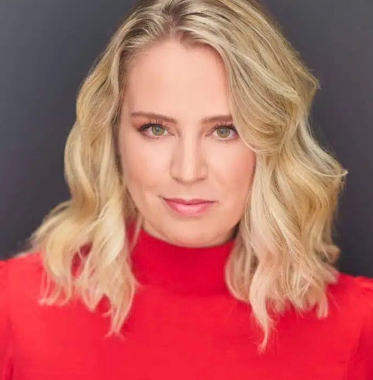 Kirstina Walz Headshot