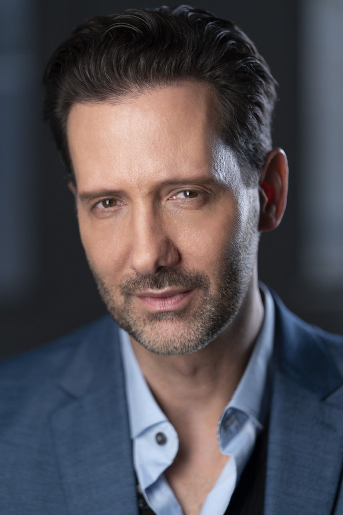 Amir Levy Headshot