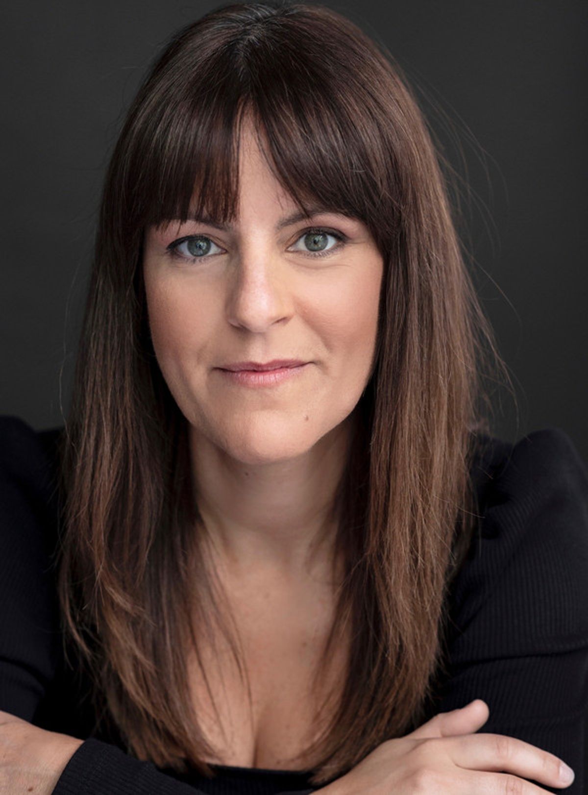 Anna Carvalho Headshot