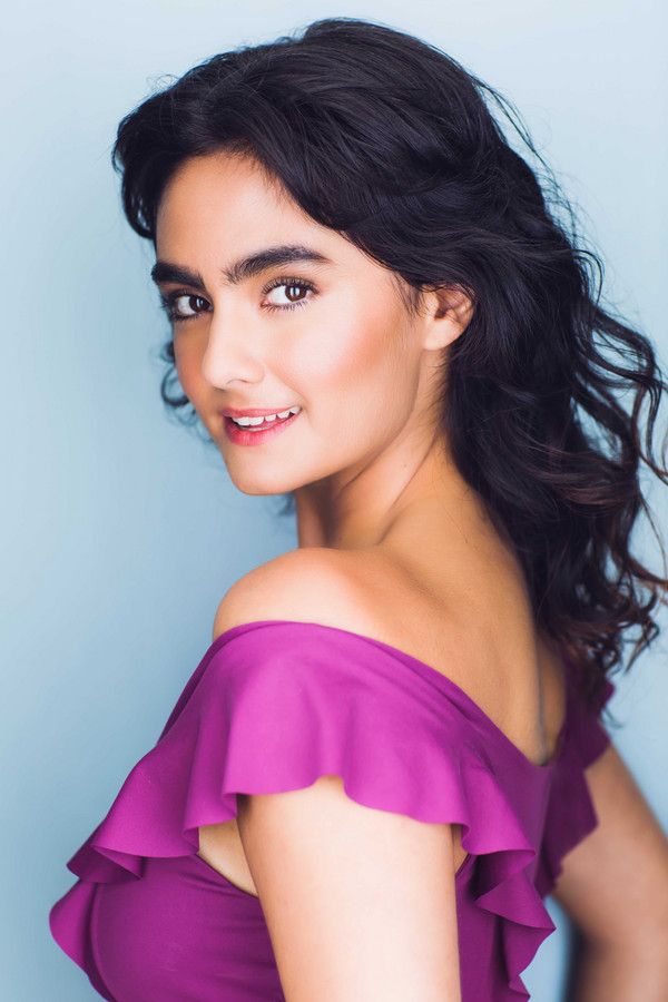 Aline Mayagoitia Photo