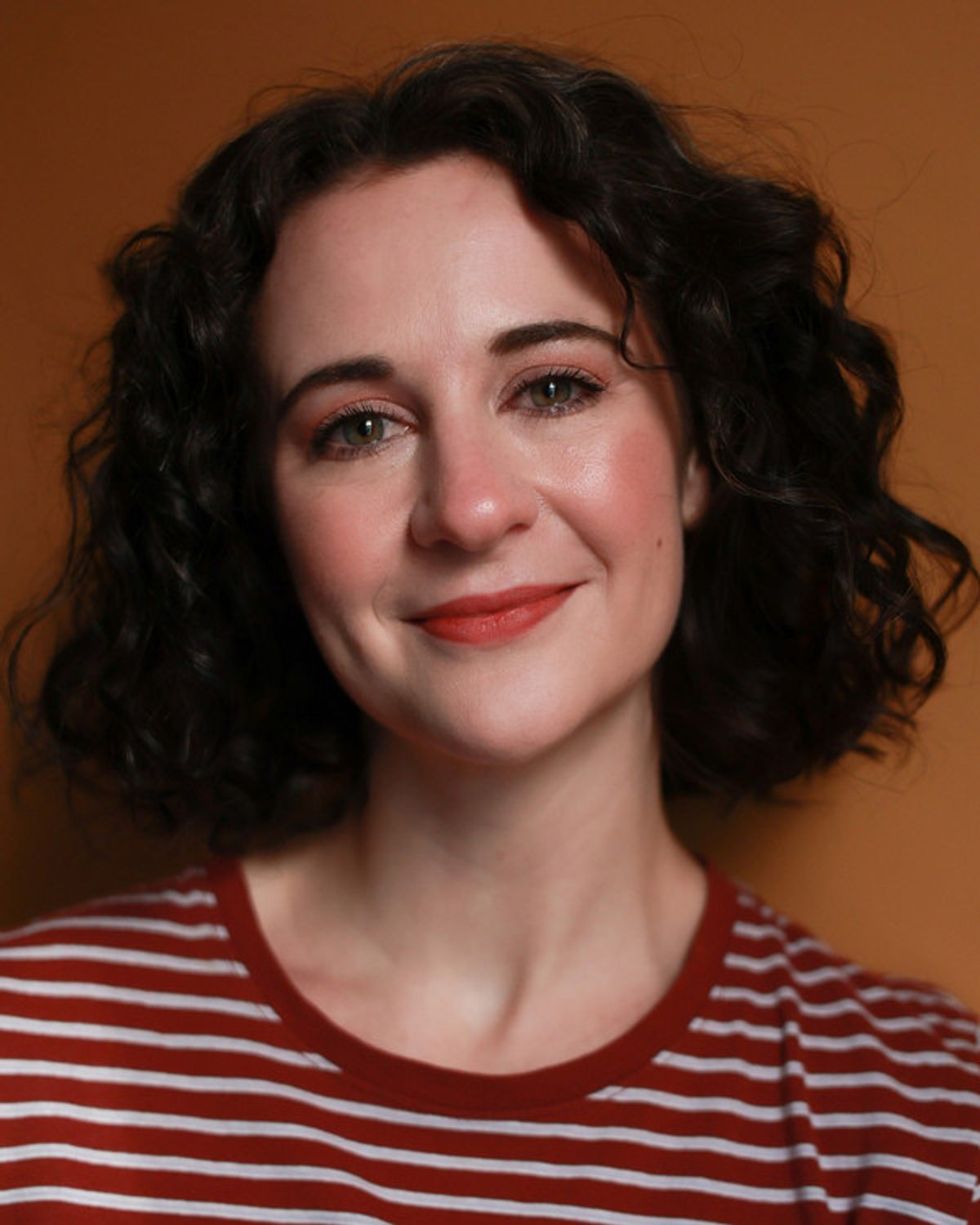 Molly Samson Headshot