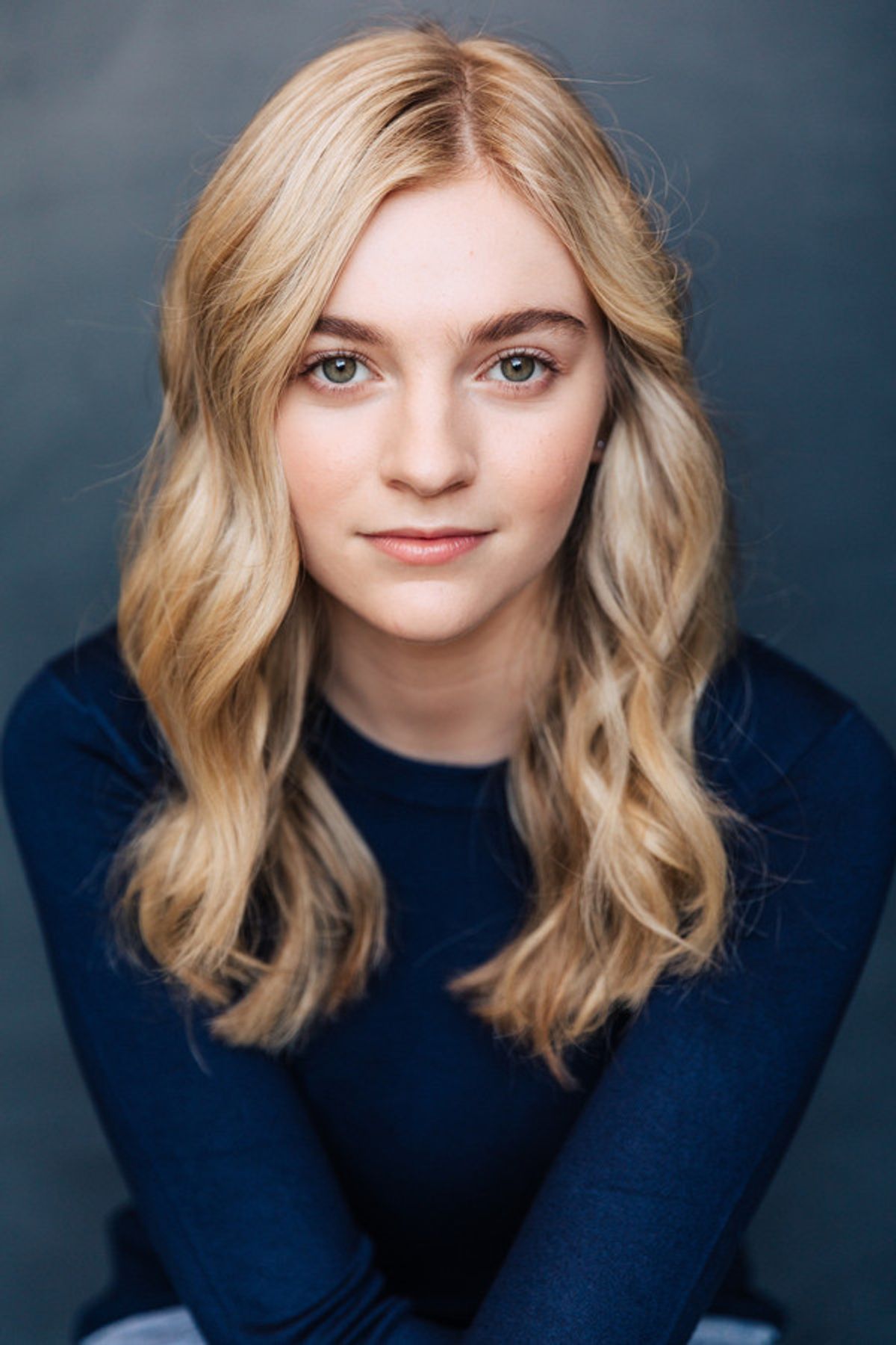 Carly Gold Headshot