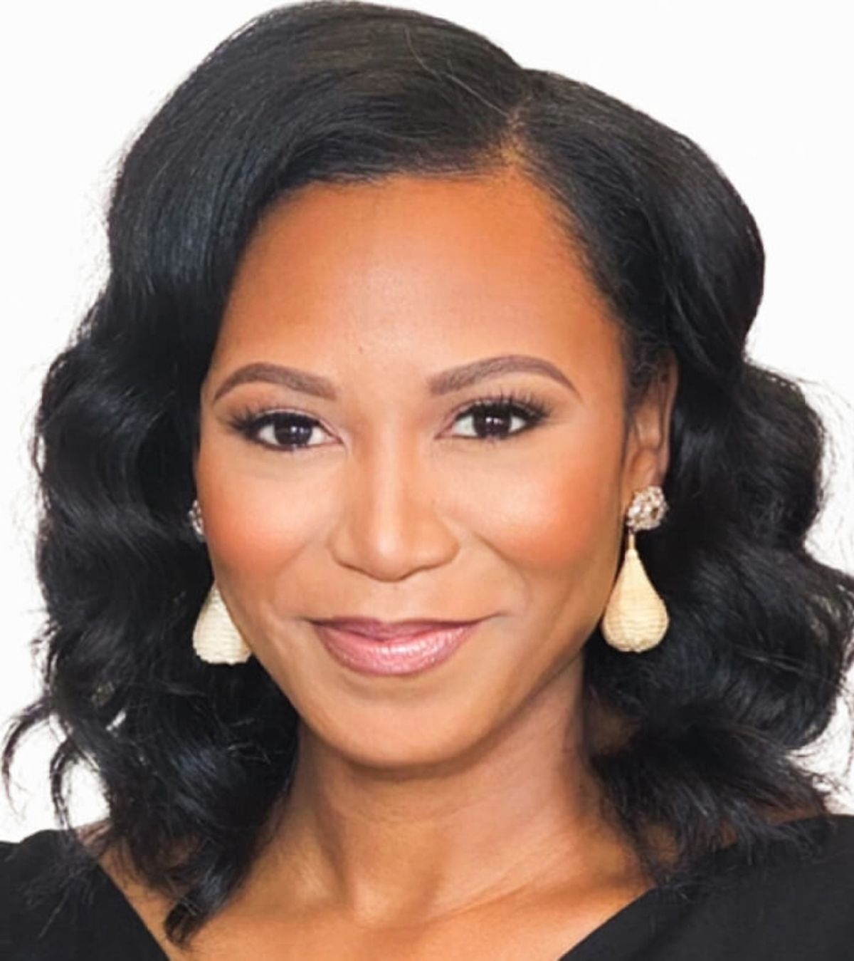 Alana Arenas Headshot