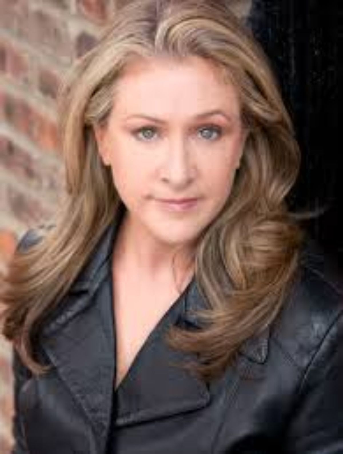 Carol Halstead Headshot