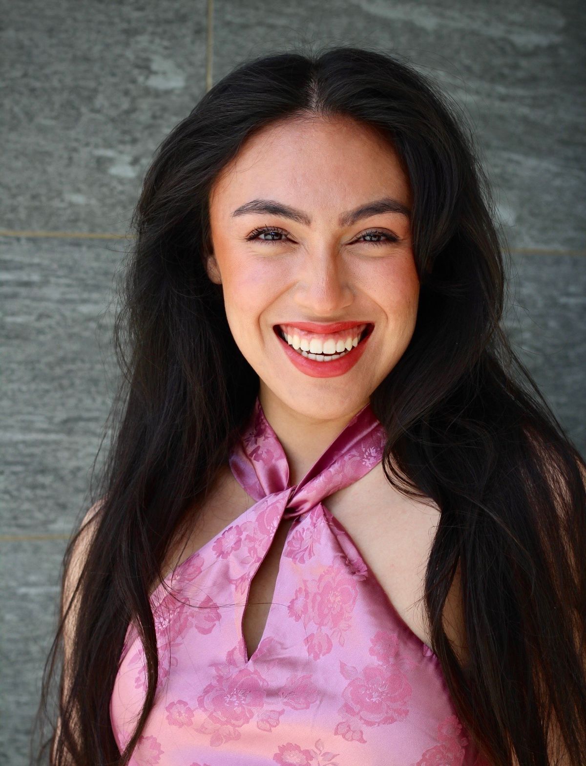 Johnisa Breault Headshot