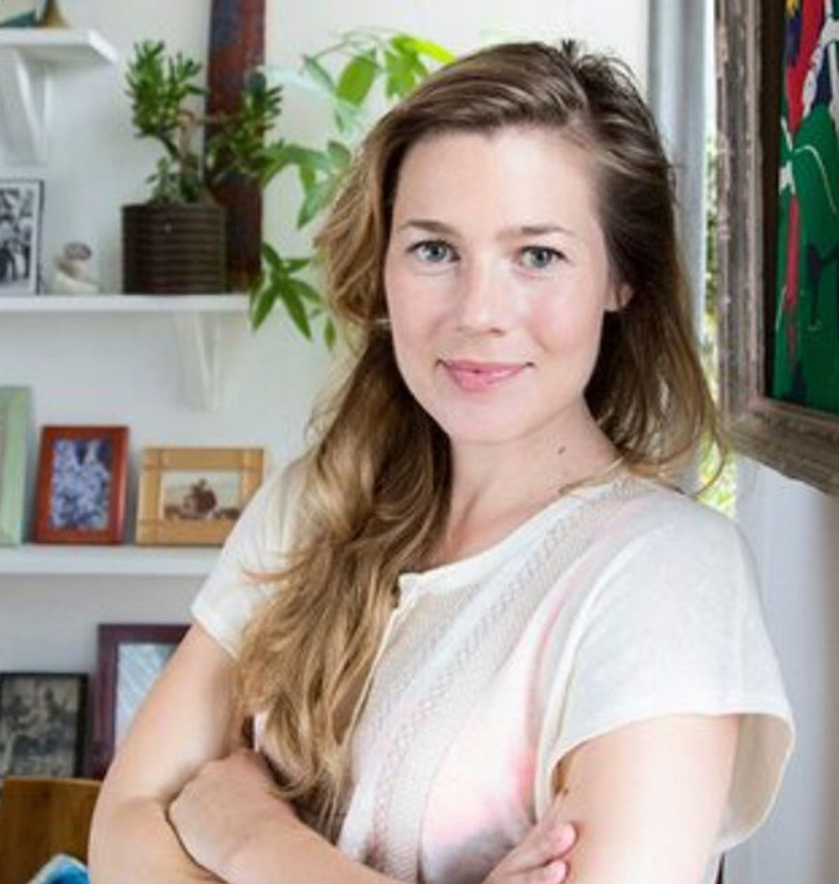 Kate Russell Headshot