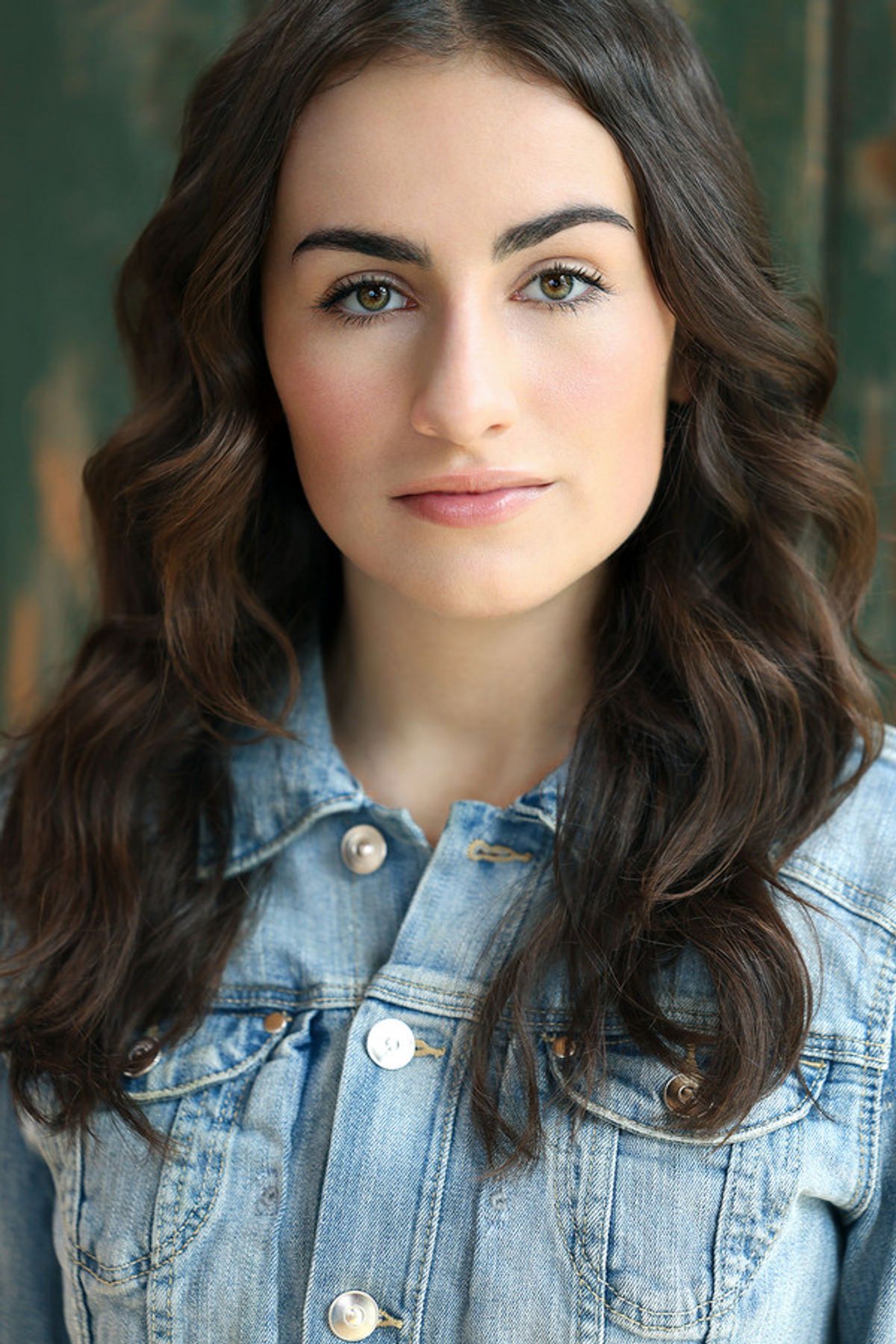 Ariella Centeno Headshot