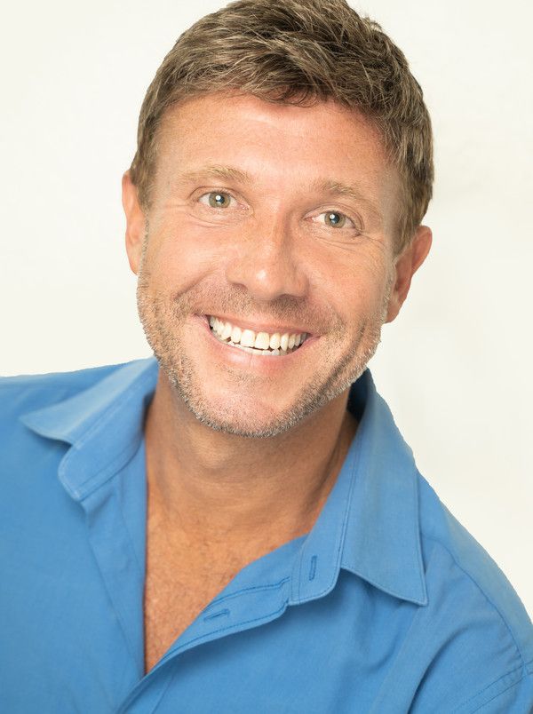 Jonathan Van Dyke Photo