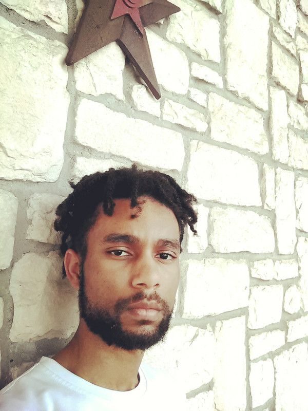 Cris Eli Blak Photo