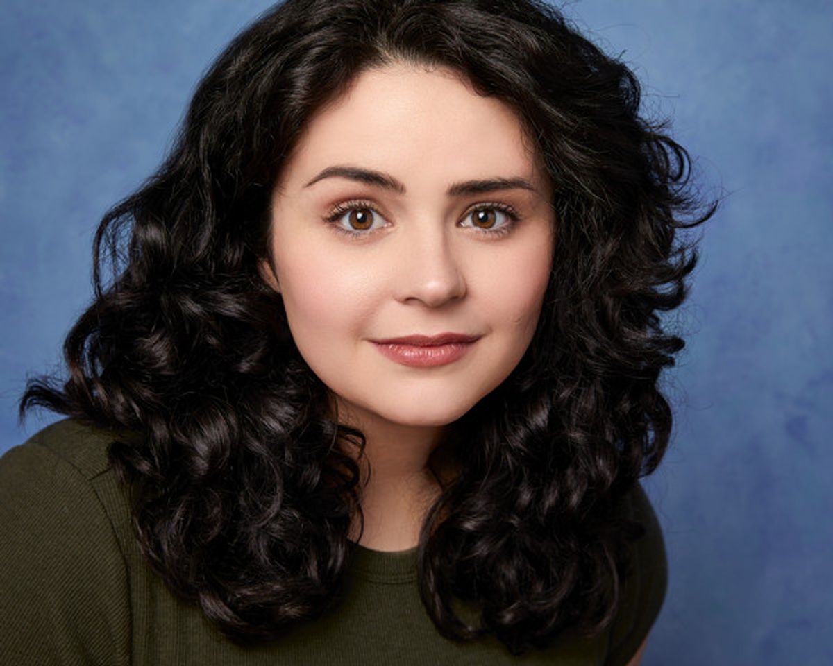 Liz Falstreau Headshot