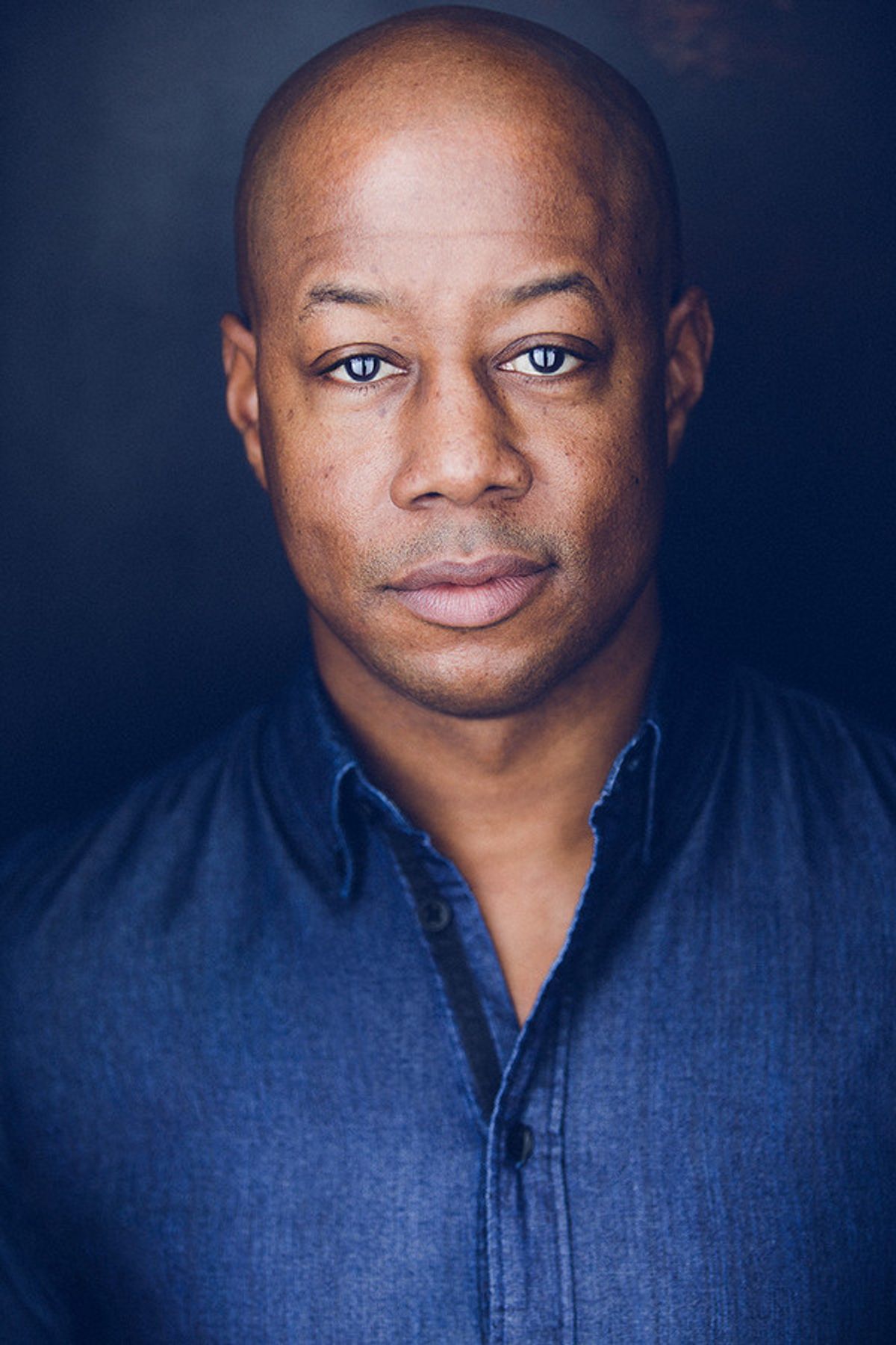 Charles Everett Headshot