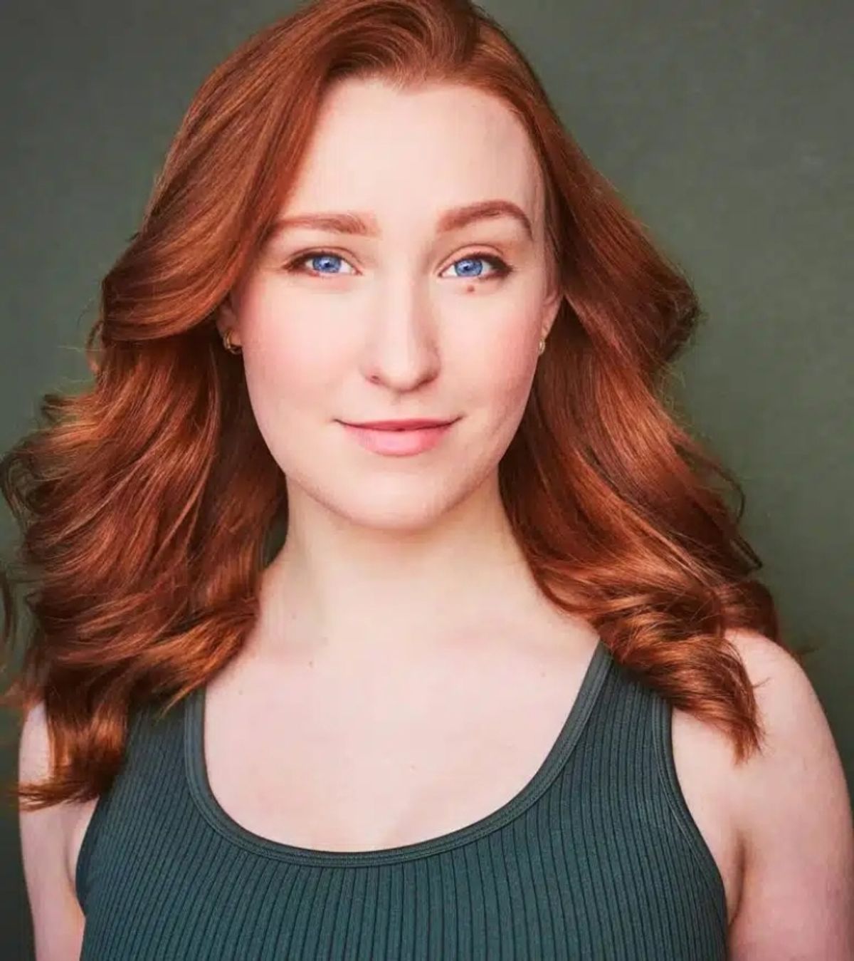 Chessa Metz Headshot