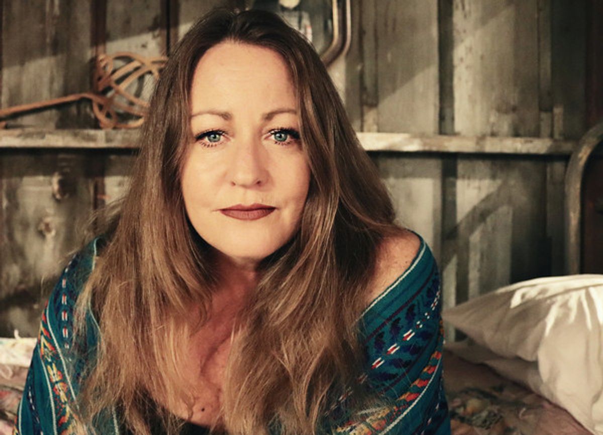 Cathryn Beeks Headshot