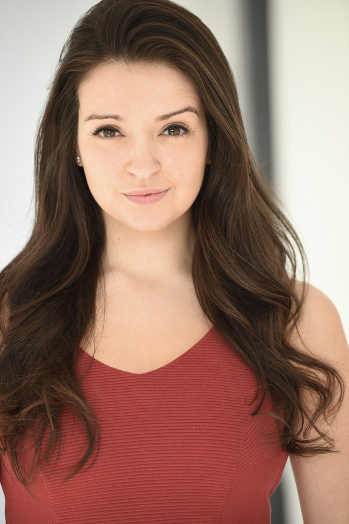 Michaela Groth Headshot