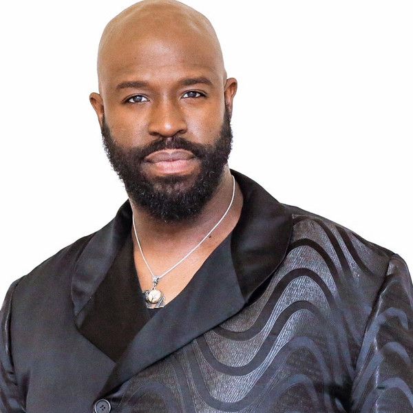 Eric B Turner Photo