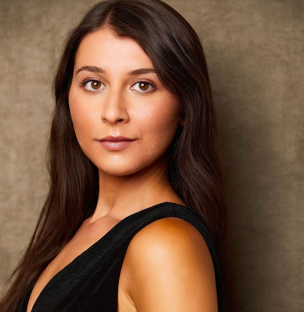 Naomi Helen Weissberg Headshot