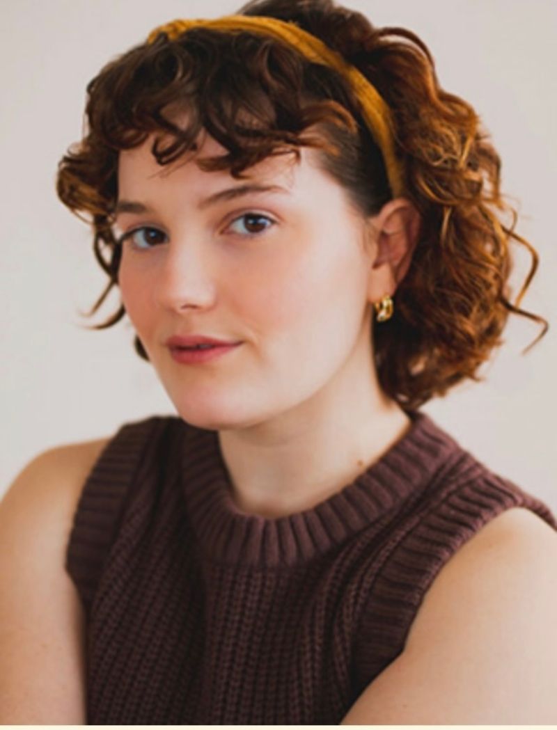 Nina White Photo