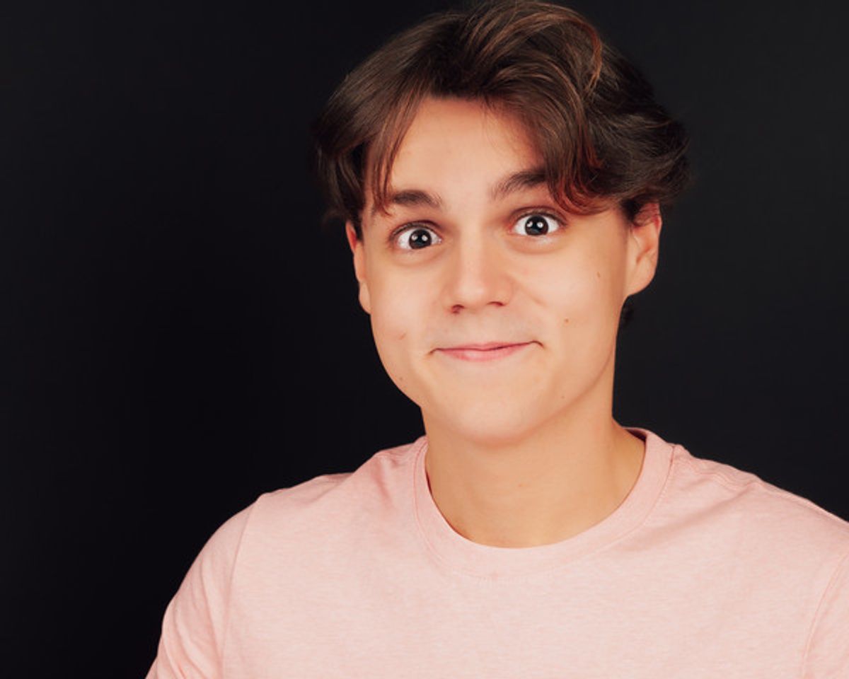Anthony Chavers Headshot