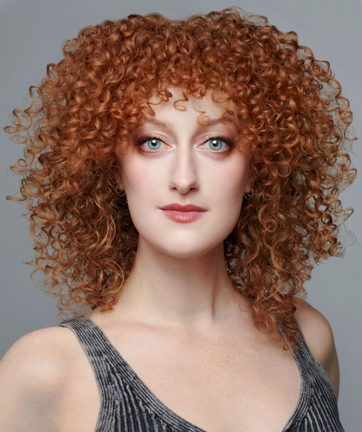 Chloe Fox Headshot