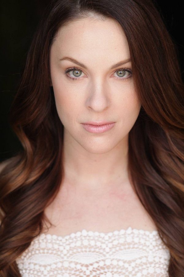 Emilie Lynn Photo